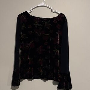 Worthington Floral Velvet Long mesh Sleeve Top